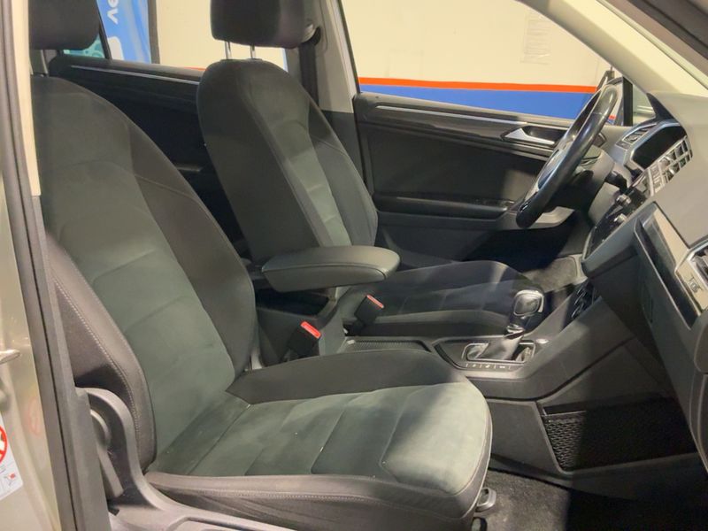 Volkswagen Tiguan 2.0 TDI Carat Exclusive BlueMotion Tech 2019 – снимка 16