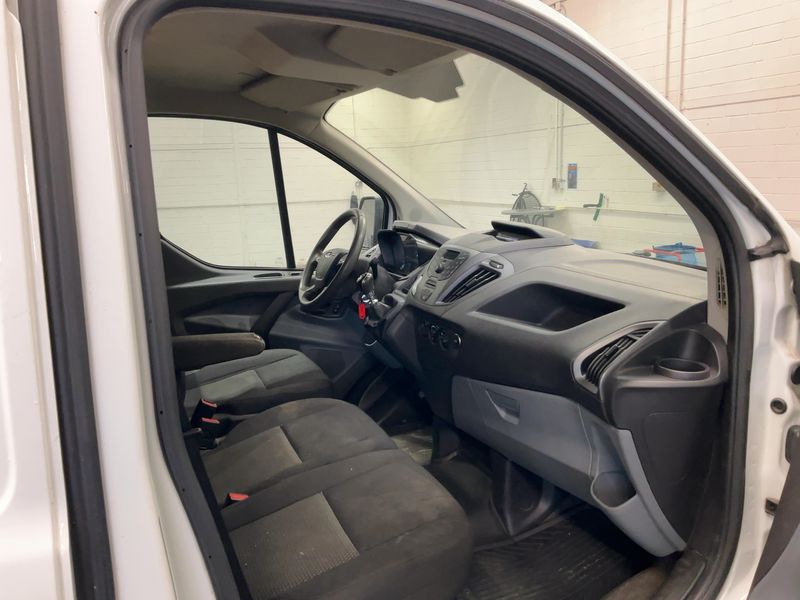 Ford Transit Custom 2.0 TDCi 280 L1 — zdjęcie 11