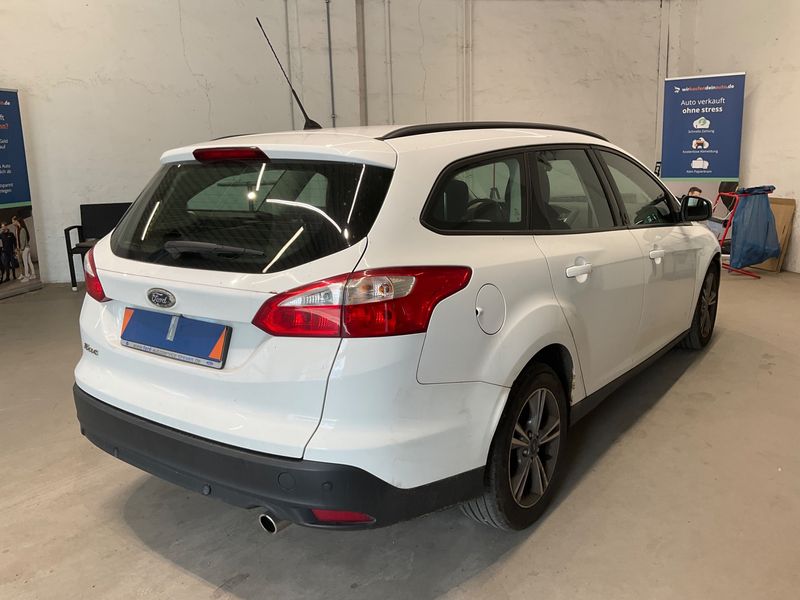 Ford Focus 2.0 TDCi Champions Edition 2013 – снимка 2