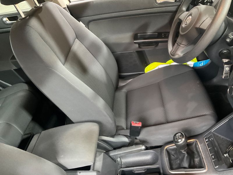 Volkswagen Golf VI Plus 1.2 TSI Trendline 2013 – снимка 27