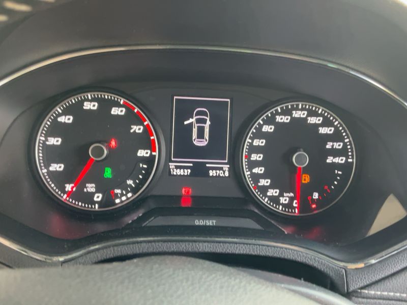 Seat Arona 1.0 TGI Xcellence Edition — zdjęcie 13