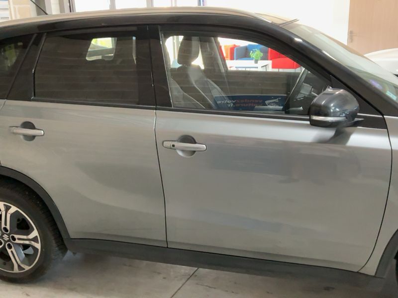 Suzuki Vitara 1.6 Comfort+ 4x4 — zdjęcie 7