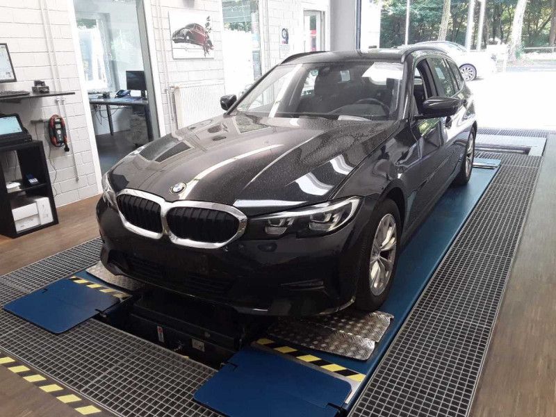 BMW 3er 320d Advantage
