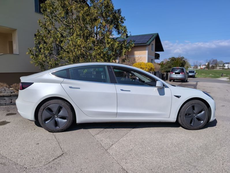 Tesla Model 3 Standard Range Plus RWD — zdjęcie 22