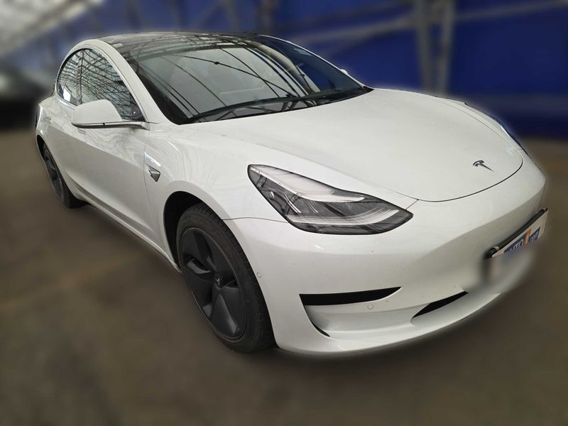 Tesla Model 3 Standard Range Plus RWD — zdjęcie 6