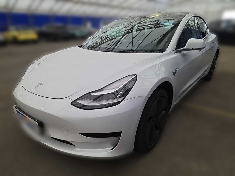 Tesla Model 3 Standard Range Plus RWD
