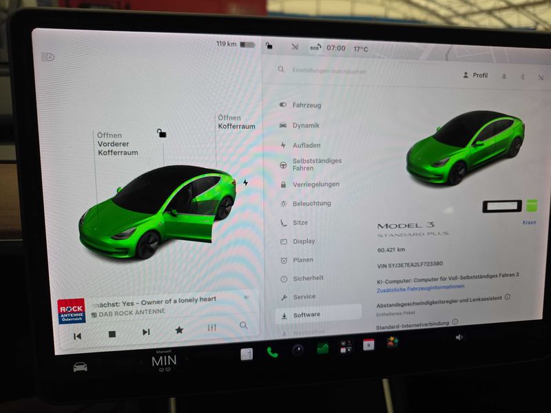 Tesla Model 3 Standard Range Plus RWD — zdjęcie 12