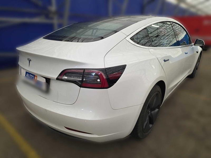 Tesla Model 3 Standard Range Plus RWD — zdjęcie 5