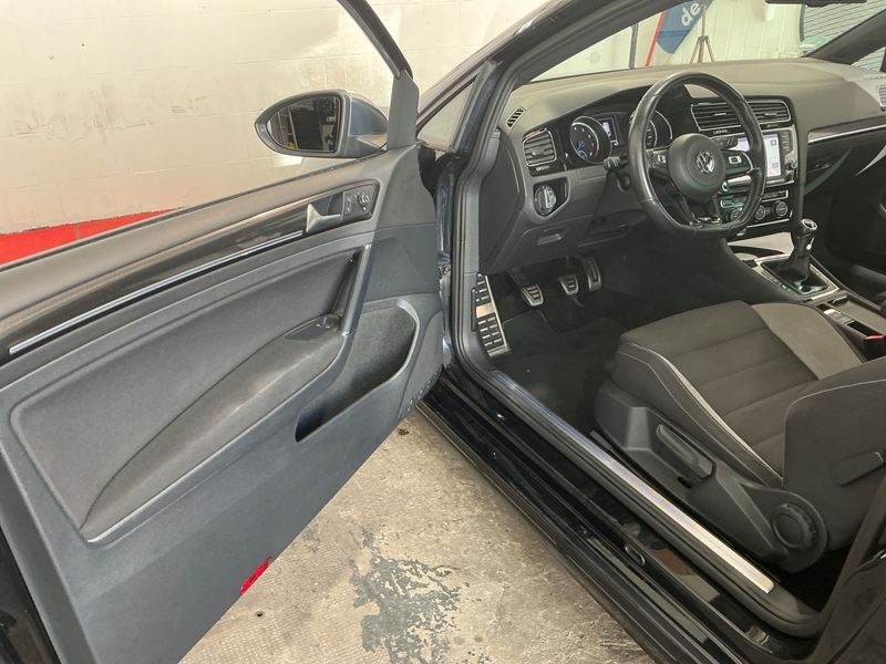 Volkswagen Golf VII 2.0 TSI R 4Motion BlueMotion Tech 2014 – снимка 25
