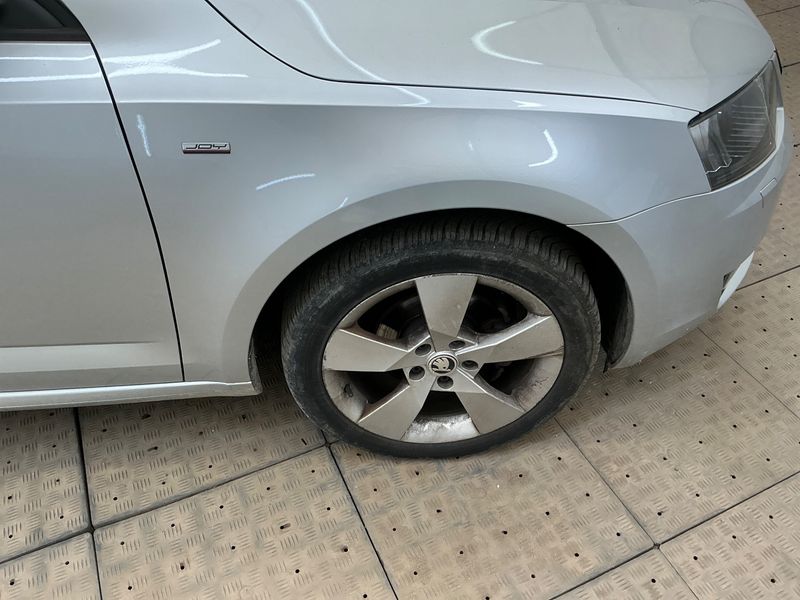 Skoda Octavia 1.6 TDI Joy 2016 – снимка 21