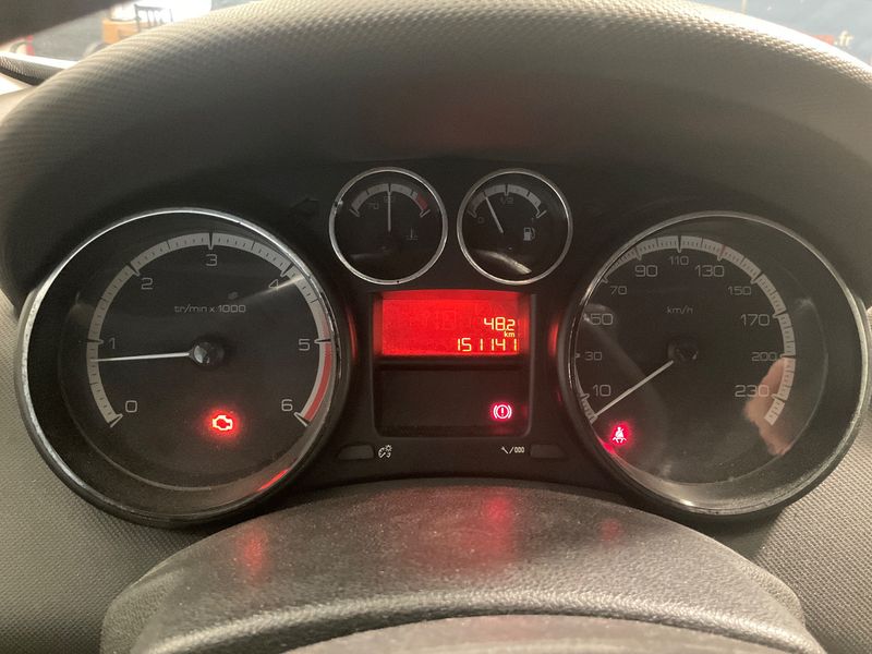 Peugeot 308 1.6 HDi Sport — zdjęcie 13