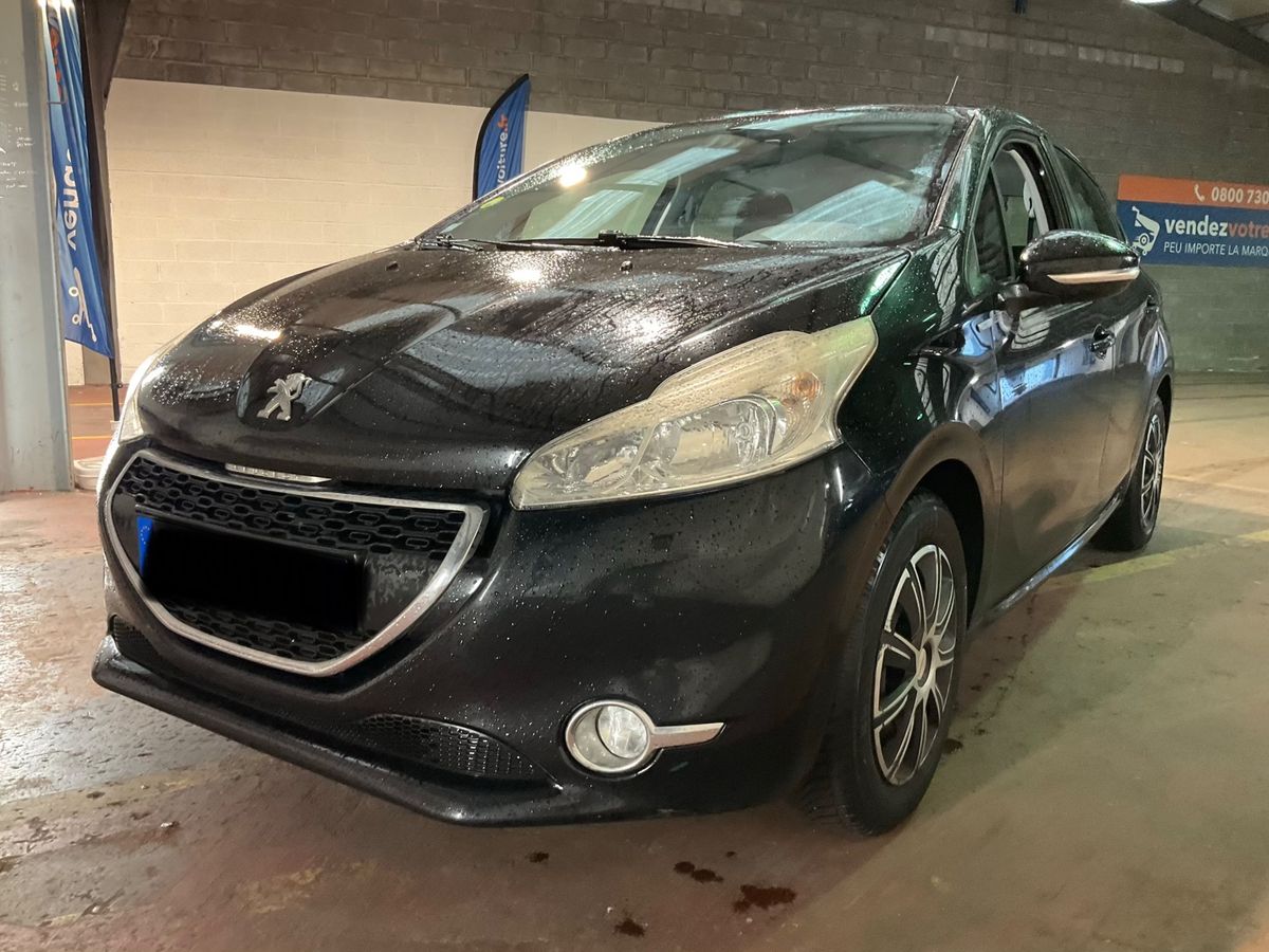 Peugeot 208 2013