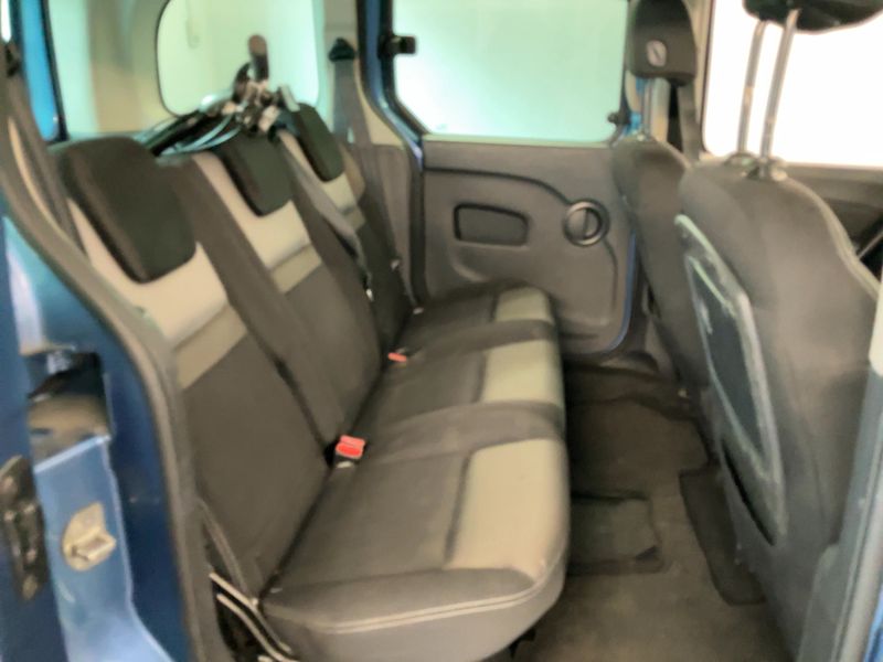 Renault Kangoo 1.2 TCe Energy Limited — zdjęcie 14