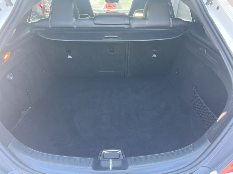 Mercedes-Benz CLA-Klasse CLA 220 Shooting Brake Urban — zdjęcie 9