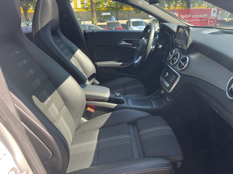 Mercedes-Benz CLA-Klasse CLA 220 Shooting Brake Urban — zdjęcie 10