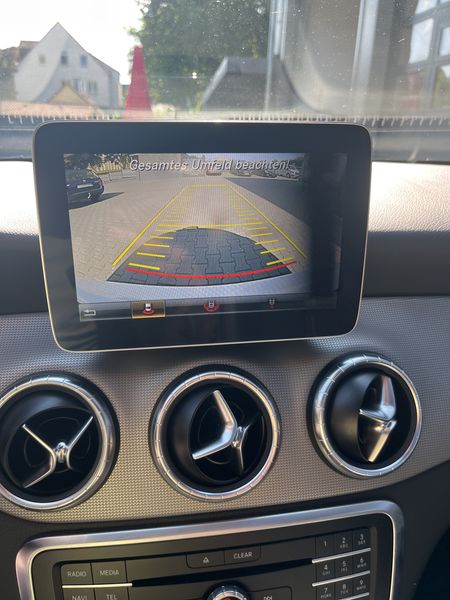 Mercedes-Benz CLA-Klasse CLA 220 Shooting Brake Urban — zdjęcie 19