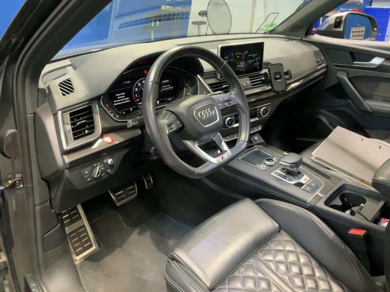 Audi SQ5 3.0 V6 TFSI quattro — zdjęcie 12