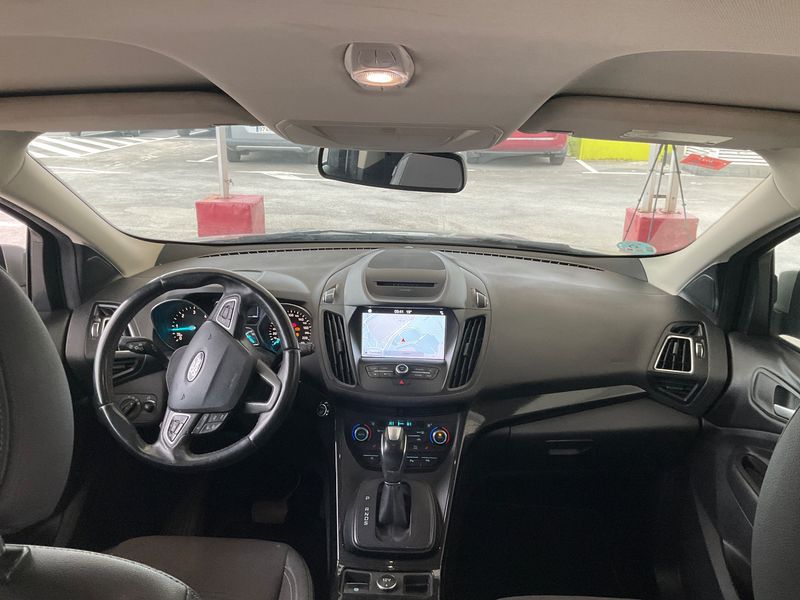 Ford Kuga 2.0 TDCi Titanium — zdjęcie 12