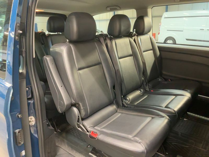 Mercedes-Benz Vito Tourer 109 CDI lang Pro — zdjęcie 14