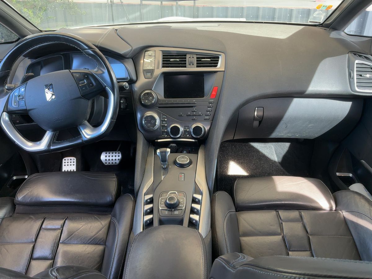 Citroen DS5 2013 — photo 18