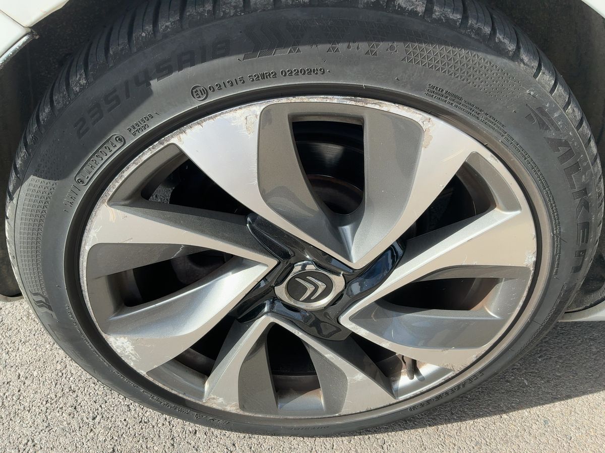 Citroen DS5 2013 — photo 10
