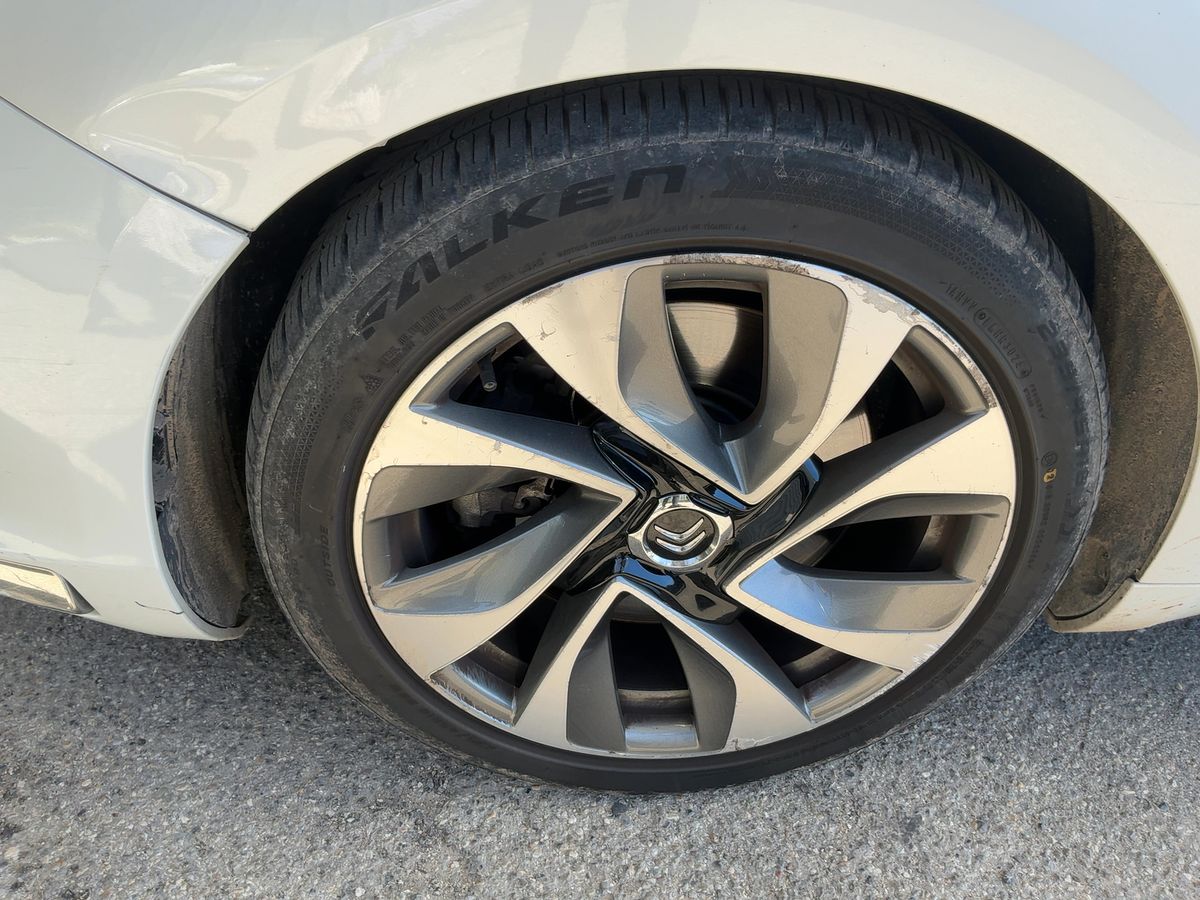 Citroen DS5 2013 — photo 4
