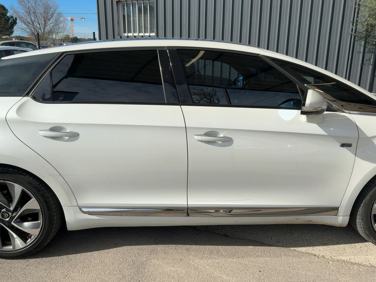 Citroen DS5 2013 — photo 11