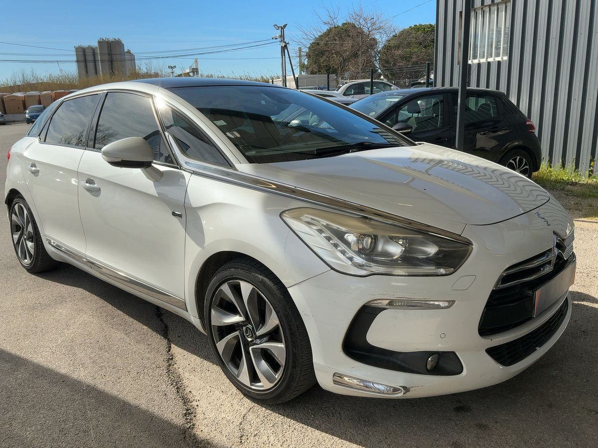 Citroen DS5 2013 — photo 13