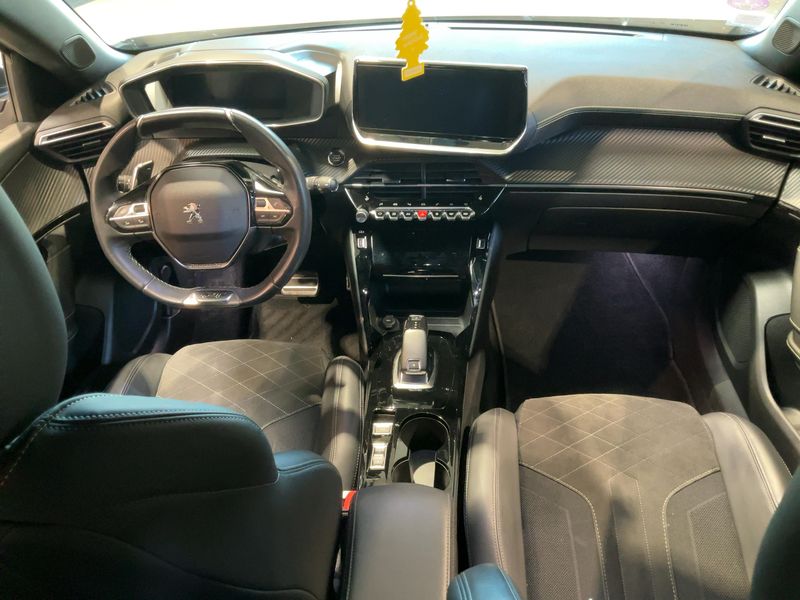 Peugeot 2008 1.2 PureTech GT — zdjęcie 12