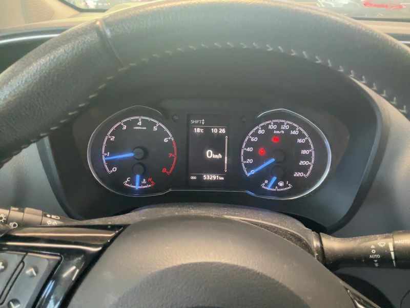 Toyota Yaris 1.0 Comfort — zdjęcie 13