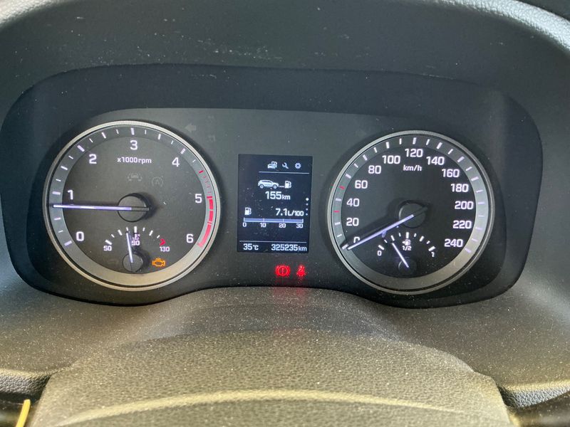 Hyundai Tucson 1.7 CRDi Klass BlueDrive 2015 – снимка 18