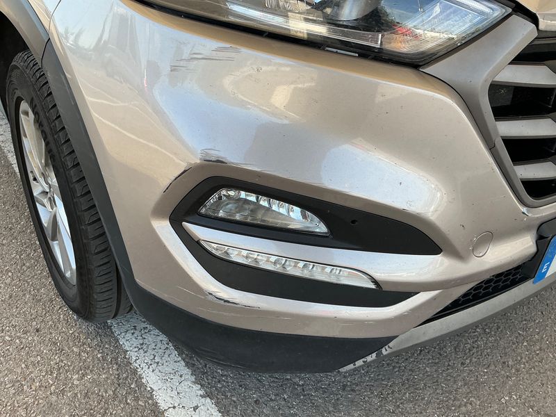 Hyundai Tucson 1.7 CRDi Klass BlueDrive 2015 – снимка 25
