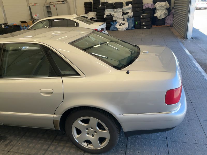 Audi A8 4.2 V8 quattro — zdjęcie 3