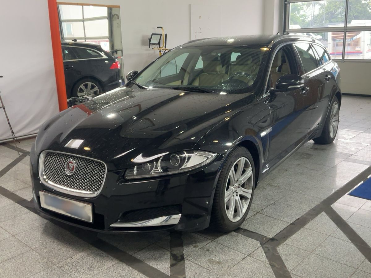 Jaguar XF 2014