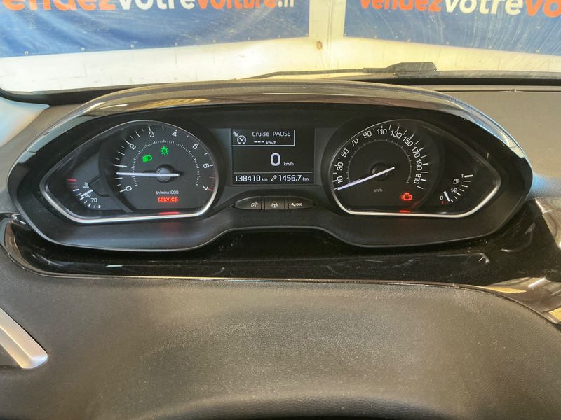 Peugeot 208 1.2 VTi Allure — zdjęcie 4