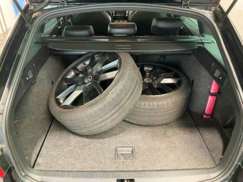 Skoda Octavia 2.0 TDI RS — zdjęcie 10