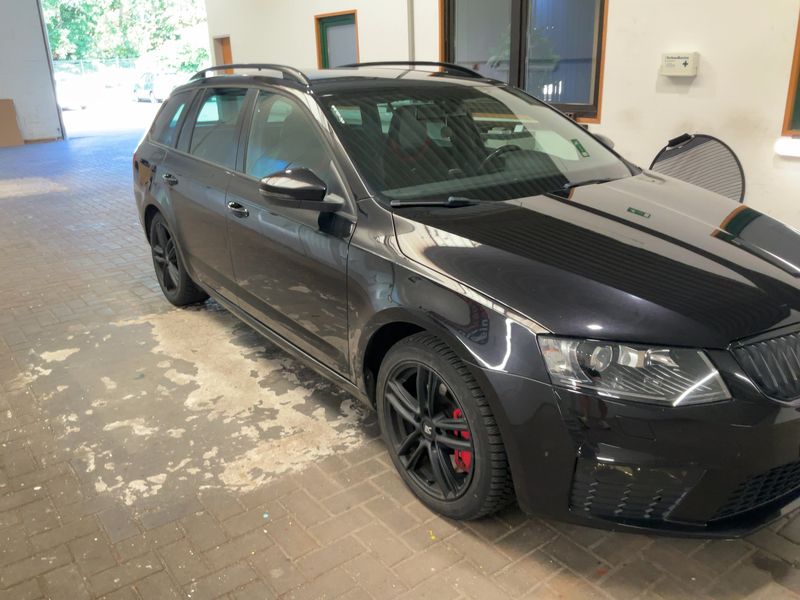Skoda Octavia 2.0 TDI RS — zdjęcie 8