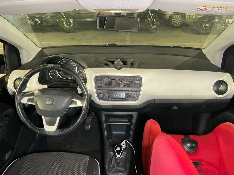 Seat Mii 1.0 Chic — zdjęcie 12