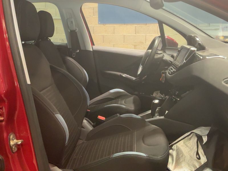 Peugeot 208 1.6 Allure — zdjęcie 11