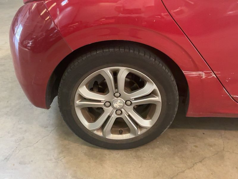 Peugeot 208 1.6 Allure 2014 – снимка 9