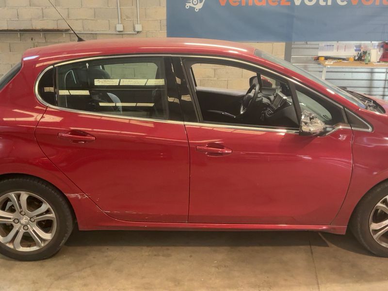 Peugeot 208 1.6 Allure — zdjęcie 7