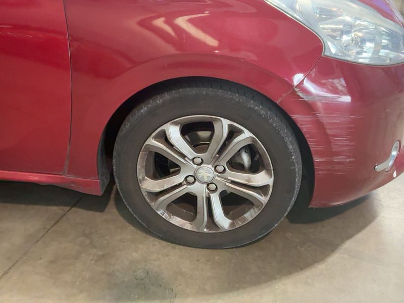 Peugeot 208 1.6 Allure 2014 – снимка 11
