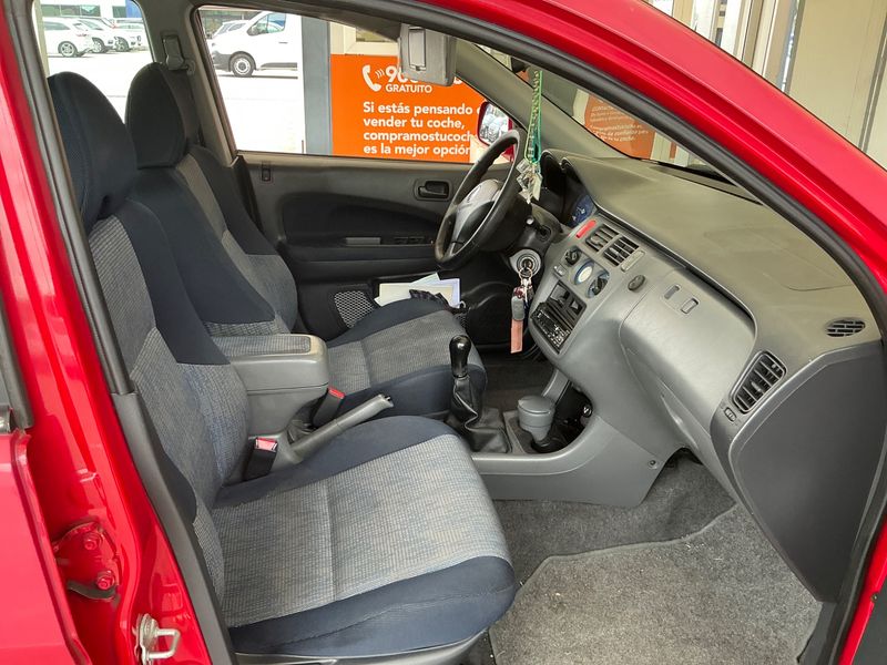 Honda HR-V 1.6 4WD — zdjęcie 3