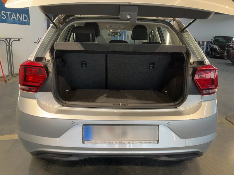Volkswagen Polo 1.0 Comfortline — zdjęcie 10