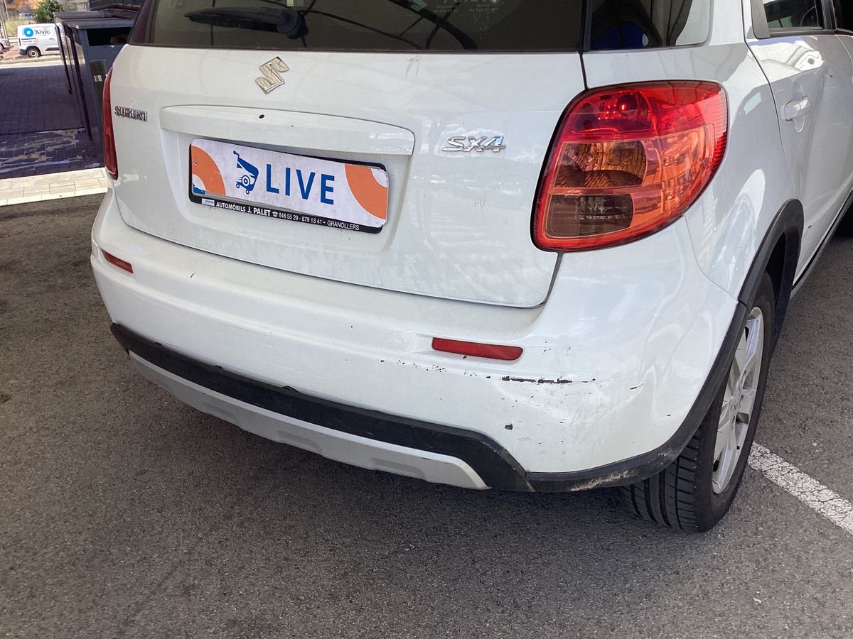 Suzuki SX4 2011 — photo 38