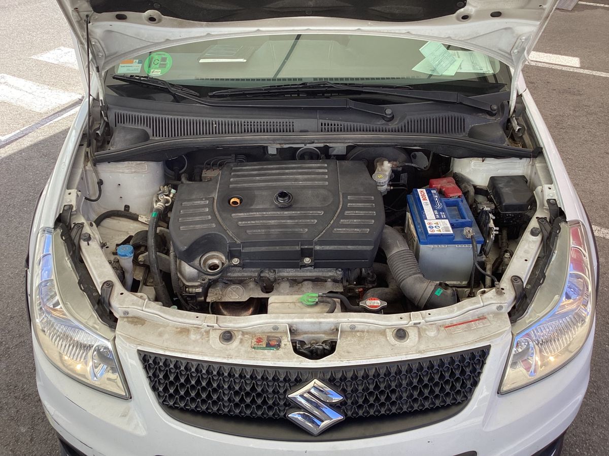 Suzuki SX4 2011 — photo 25