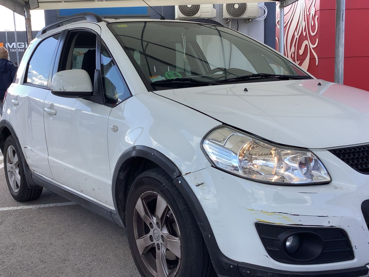 Suzuki SX4 2011 — photo 13