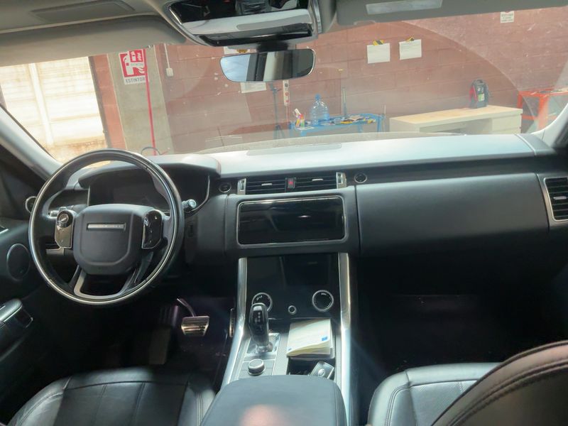 Land Rover Range Rover Sport 3.0 SD V6 HSE Dynamic — zdjęcie 12