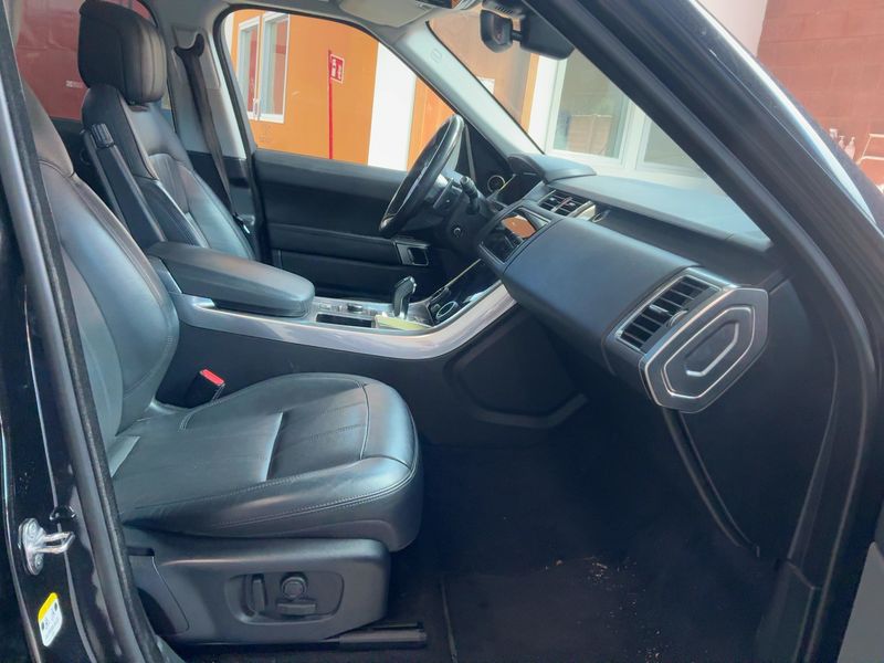 Land Rover Range Rover Sport 3.0 SD V6 HSE Dynamic — zdjęcie 11