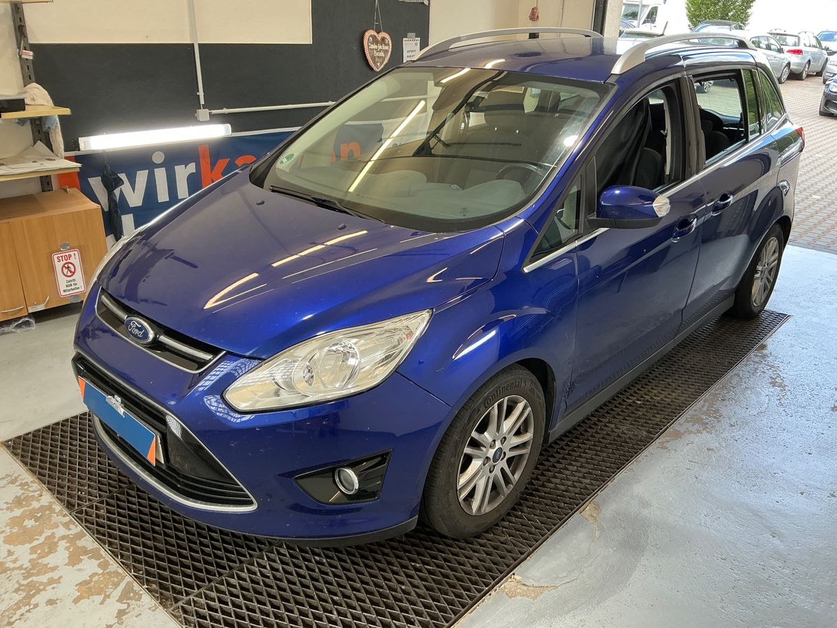Ford Grand 2015